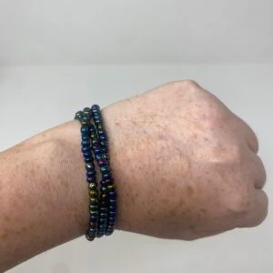Moonlit Current - Iridescent Beaded Bracelet